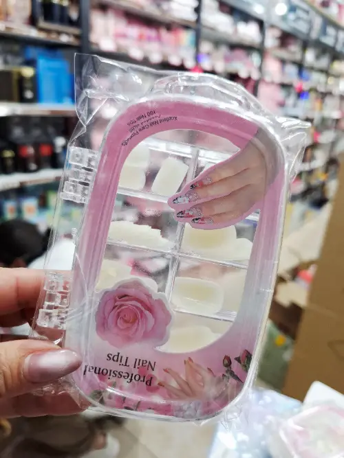 Uñas postizas